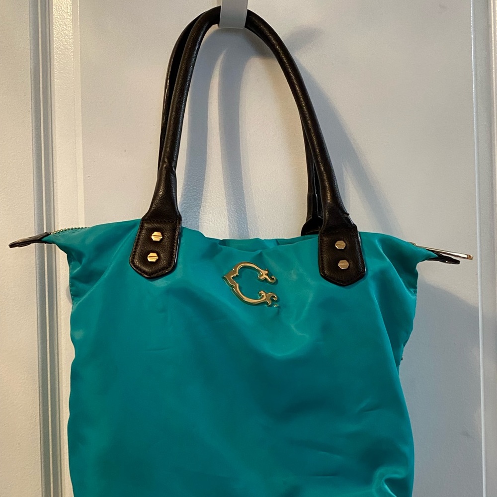 C. Wonder real purse